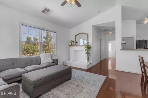 Bath - 4142 E Jasper Dr, Gilbert, AZ 85296 photo 2 of 3