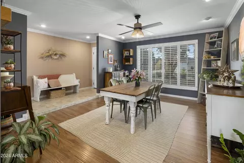 Dining - 125 E Sharon Ave, Phoenix, AZ 85022 photo 1 of 2