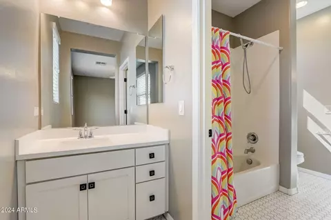 Bath - 4288 E Rawhide St, Gilbert, AZ 85296 photo 7 of 9