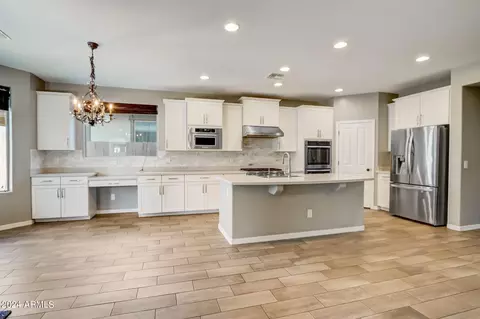 Kitchen - 4288 E Rawhide St, Gilbert, AZ 85296 photo 3 of 5