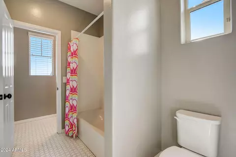 Bath - 4288 E Rawhide St, Gilbert, AZ 85296 photo 6 of 9