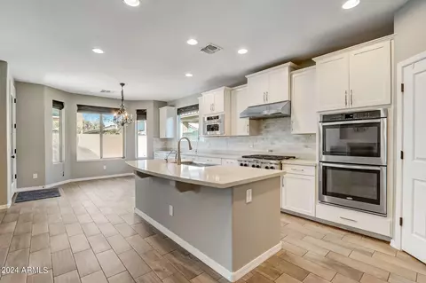 Kitchen - 4288 E Rawhide St, Gilbert, AZ 85296 photo 1 of 5