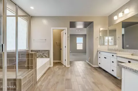 Bath - 4288 E Rawhide St, Gilbert, AZ 85296 photo 3 of 9