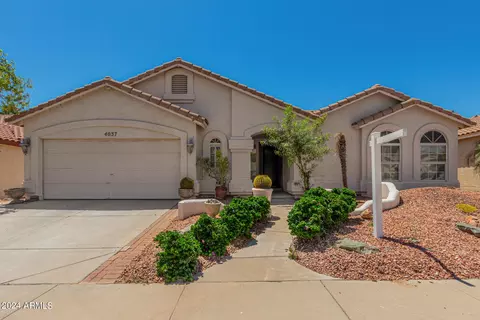 4037 E Nambe St, Phoenix, AZ 85044