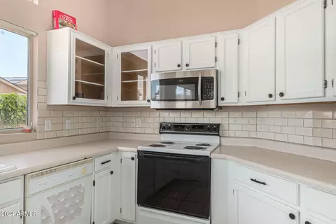 106 W Mohawk Dr, Phoenix, AZ 85027 photo 8