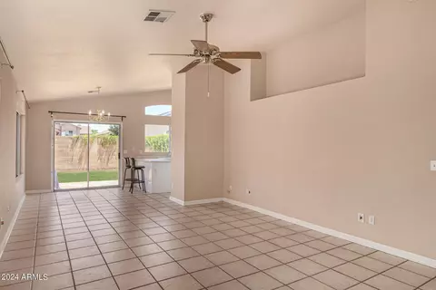 106 W Mohawk Dr, Phoenix, AZ 85027 photo 3