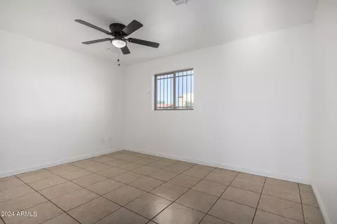 5826 S 4th St, Phoenix, AZ 85040 photo 4