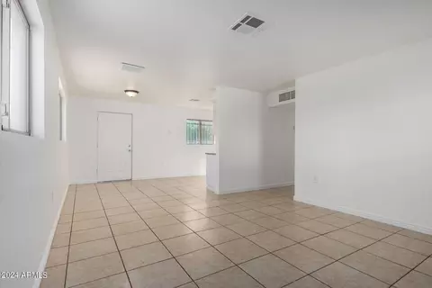 5826 S 4th St, Phoenix, AZ 85040 photo 15
