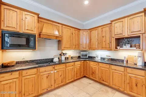 Kitchen - 4531 E Stanford Ave, Gilbert, AZ 85234 photo 6 of 7