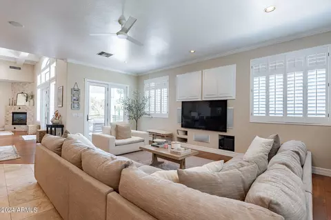 Living - 4531 E Stanford Ave, Gilbert, AZ 85234 photo 7 of 10