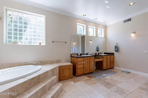 Bath - 4531 E Stanford Ave, Gilbert, AZ 85234 photo 4 of 6