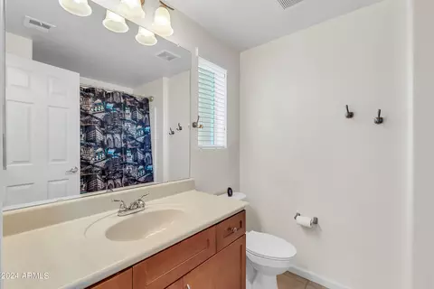 Bath - 1920 E Bell Rd #1136, Phoenix, AZ 85022 photo 6 of 6