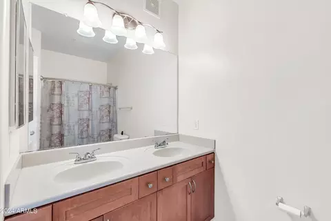 Bath - 1920 E Bell Rd #1136, Phoenix, AZ 85022 photo 3 of 6