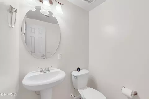 Bath - 1920 E Bell Rd #1136, Phoenix, AZ 85022 photo 5 of 6