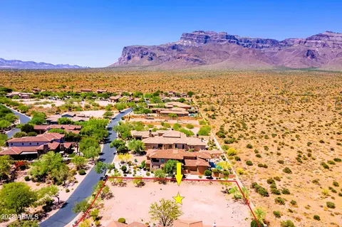 2687 S Sunset Village Dr #28, Gold Canyon, AZ 85118