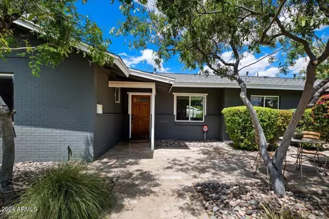 3244 E Glenrosa Ave, Phoenix, AZ 85018 photo 3