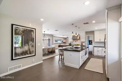 3244 E Glenrosa Ave, Phoenix, AZ 85018 photo 8