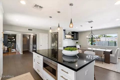 3244 E Glenrosa Ave, Phoenix, AZ 85018