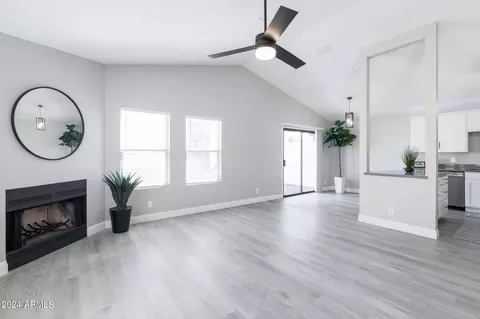 921 S Val Vista Dr #35, Mesa, AZ 85204