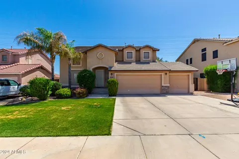 445 S Peppertree Dr, Gilbert, AZ 85296