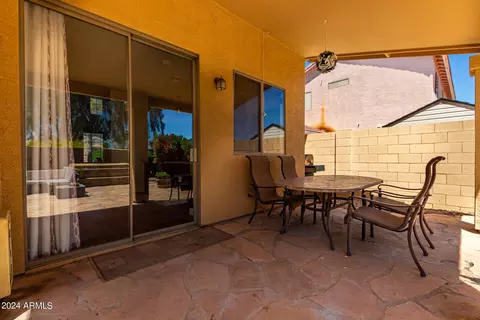 Exterior - 445 S Peppertree Dr, Gilbert, AZ 85296 photo 4 of 12