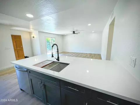 2228 E Campbell Ave #213, Phoenix, AZ 85016 photo 5
