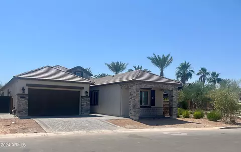 5852 E Redmont Dr, Mesa, AZ 85215
