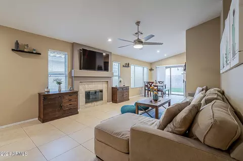 4051 E Meadow Dr, Phoenix, AZ 85032 photo 5
