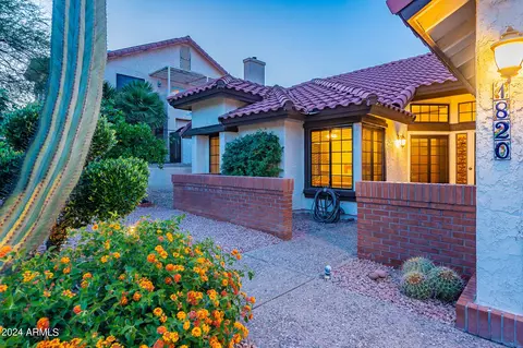 1820 E Ludlow Dr, Phoenix, AZ 85022 photo 3