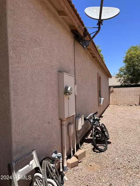 6630 W Miami St, Phoenix, AZ 85043 photo 2