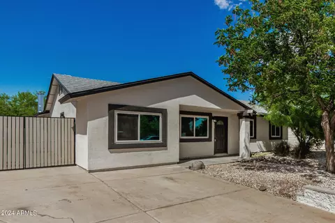 Exterior - 1008 W Watson Dr, Tempe, AZ 85283 photo 5 of 7