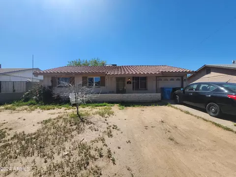 8221 W Avalon Dr, Phoenix, AZ 85033