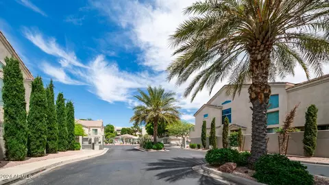 7580 Earll Dr #84, Scottsdale, AZ 85251