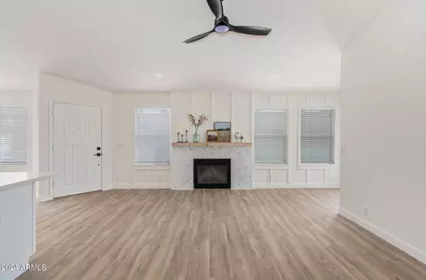 Living - 4331 E Morrow Dr, Phoenix, AZ 85050 photo 1 of 1