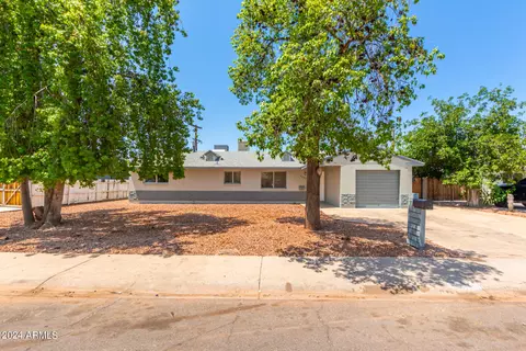 8248 W Piccadilly Rd, Phoenix, AZ 85033