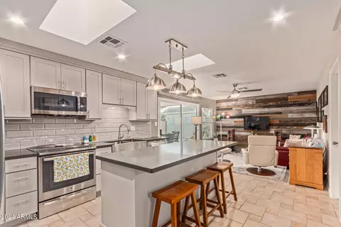 4106 E Winnetka Dr, Phoenix, AZ 85044 photo 11