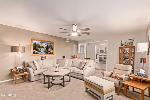 4106 E Winnetka Dr, Phoenix, AZ 85044 photo 5