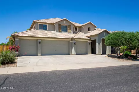 18356 W Ivy Ln, Surprise, AZ 85388
