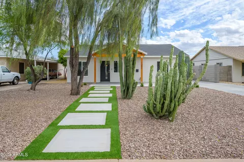 1351 E Clarendon Ave, Phoenix, AZ 85014 photo 3