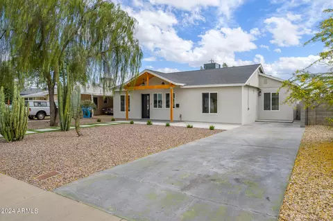 1351 E Clarendon Ave, Phoenix, AZ 85014 photo 4