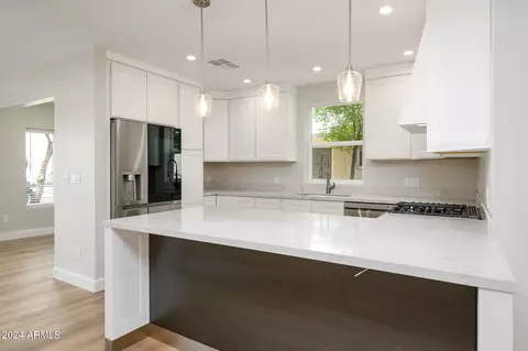 1351 E Clarendon Ave, Phoenix, AZ 85014 photo 12