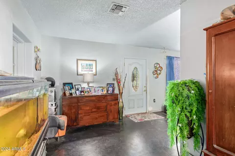 2839 E Atlanta Ave, Phoenix, AZ 85040 photo 5