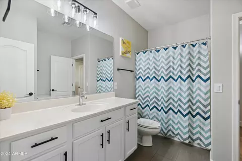 Bath - 4256 E Cloudburst Ct, Gilbert, AZ 85297 photo 5 of 5