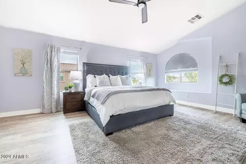 2409 E Rustling Oaks Ln, Phoenix, AZ 85024 photo 9