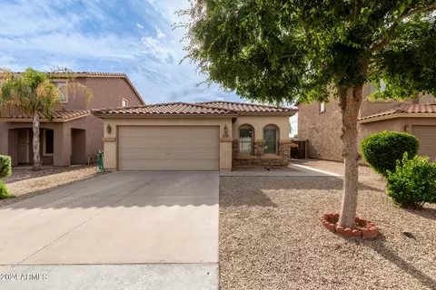 39484 N Dusty Dr, San Tan Valley, AZ 85140