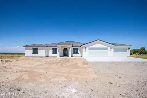 33618 W Encinas Ln, Tonopah, AZ 85354