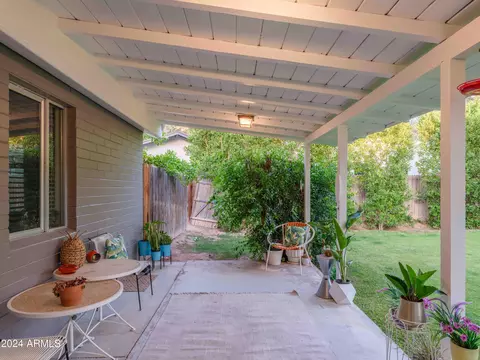 Exterior - 3237 E Clarendon Ave, Phoenix, AZ 85018 photo 11 of 15
