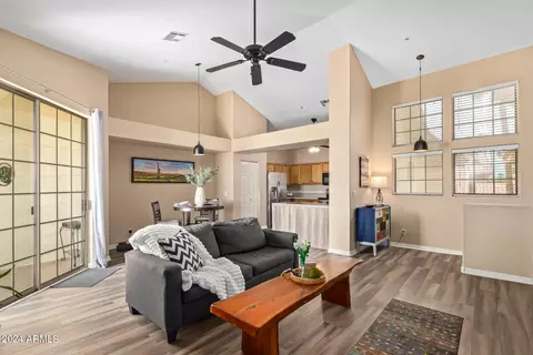 2801 N Litchfield Rd #77, Goodyear, AZ 85395