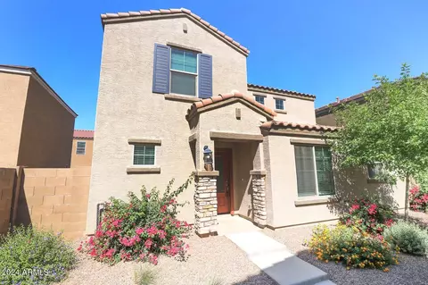 8238 W Albeniz Pl, Phoenix, AZ 85043