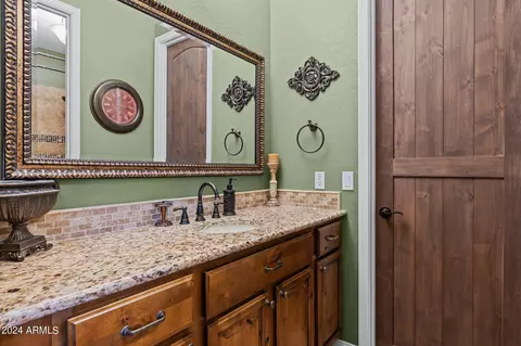 Bath - 2887 E Flower St, Gilbert, AZ 85298 photo 8 of 11